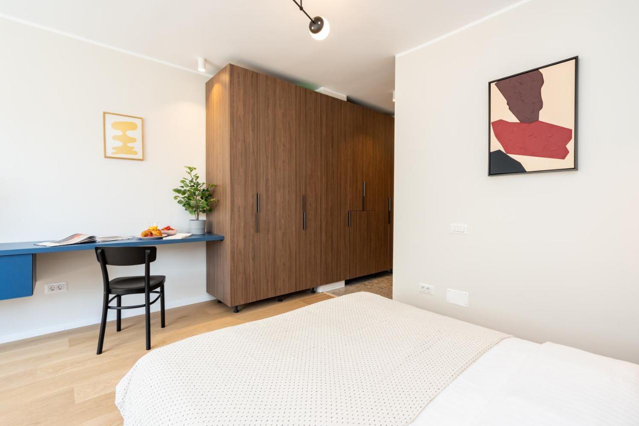Elegant Studio In The Heart Of The Town Бухарест Екстер'єр фото