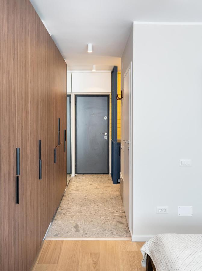 Elegant Studio In The Heart Of The Town Бухарест Екстер'єр фото